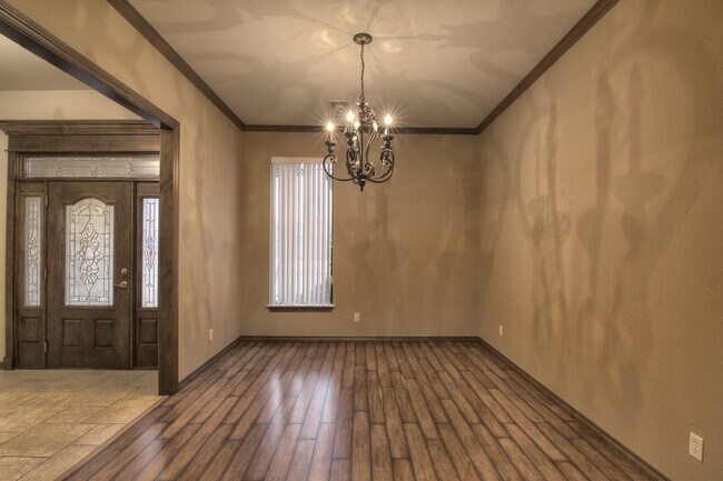 Building Photo - Regency Pointe Addition- Community Pool- 3169  Sq. Ft. Home - Large Safe Room- Edmond Schools