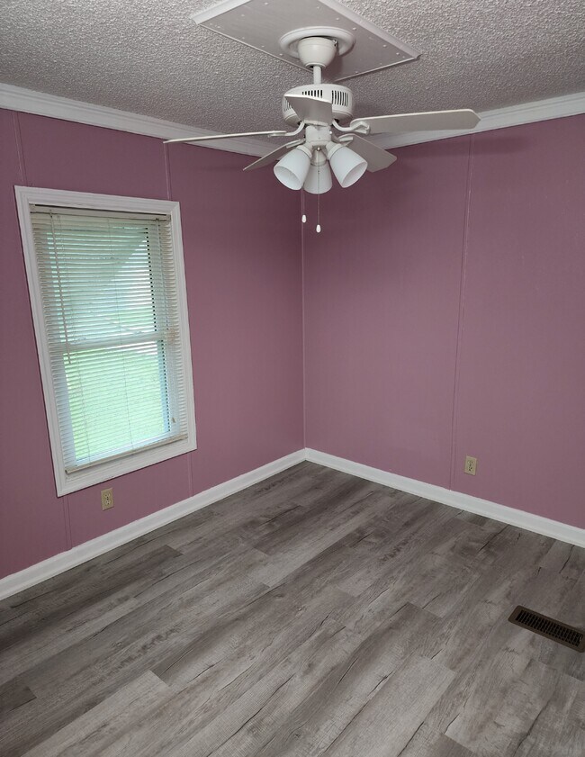 Building Photo - 569 Nicklaus Cir