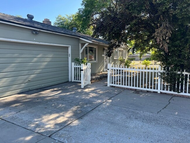 Building Photo - COMING SOON - CENTRALLY LOCATED - UPGRADED...