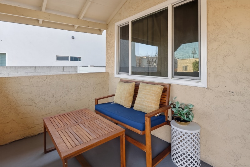 Building Photo - 225 S Main St