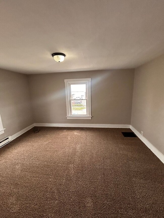 Building Photo - 1031 St Marys Ave