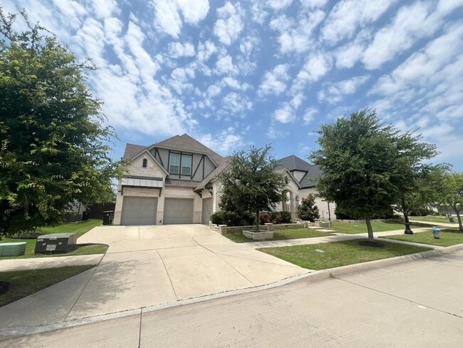 Building Photo - 10505 Wintergreen Dr