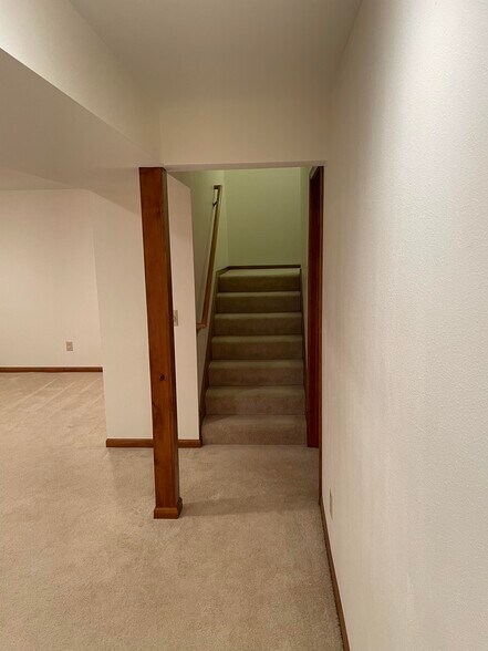 Going Upstairs - 1505 Little Bluestem Ct