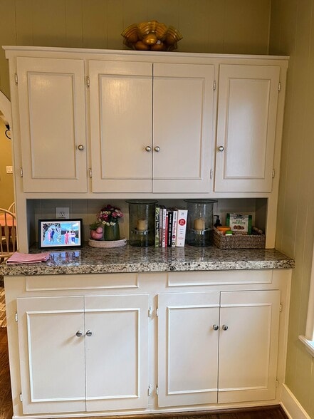 Kitchen Nook - 2106 Colquitt St