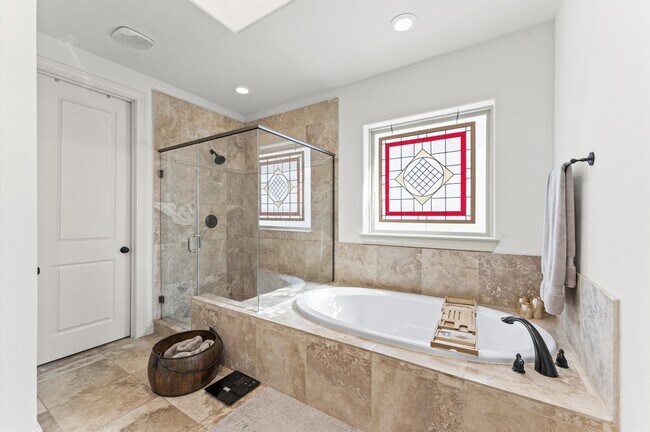 Building Photo - 1139 W 21st St