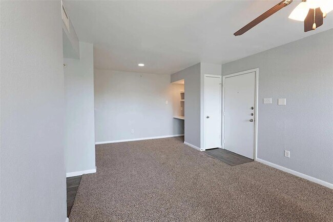 Building Photo - 1773 Wells Branch Pkwy