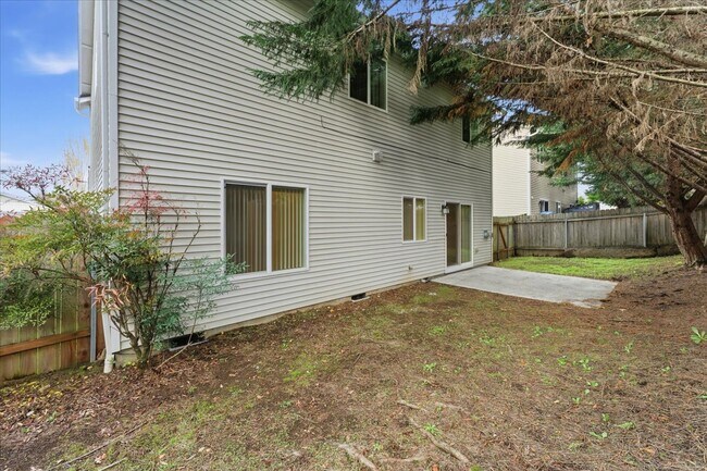 Building Photo - 12811 NE 49TH WAY