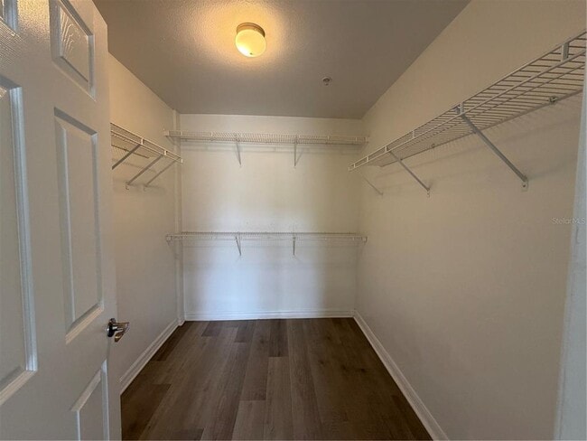 Building Photo - 406 S Cedar Ave