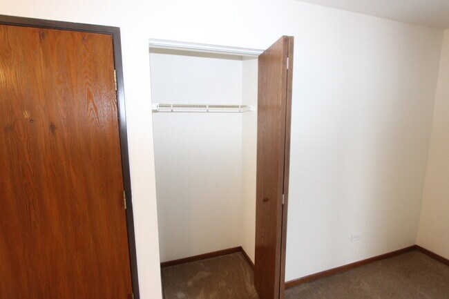 Building Photo - 419 Berkshire Dr