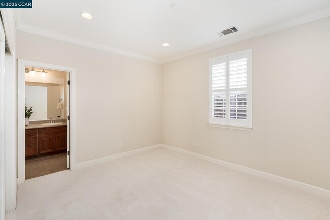 Building Photo - 2362 Keats Ln