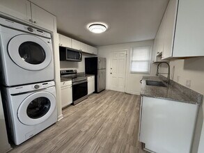 Building Photo - 2 Bedroom Renovated Unit – Walk to Meharry & Fisk Downtown Nashville