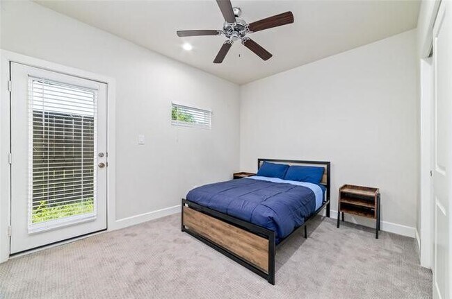 Building Photo - 148 Knightsbridge Park Ln