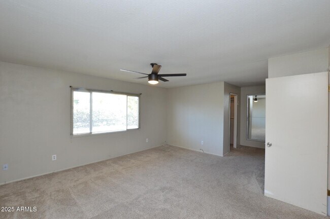 Building Photo - 4028 N Granite Reef Rd