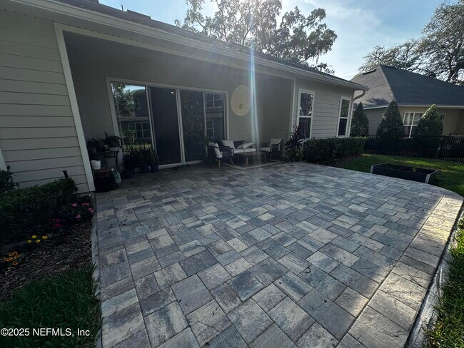 Building Photo - 8613 Homeplace Dr