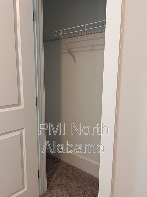 Building Photo - 29458 Canoe Cir NW