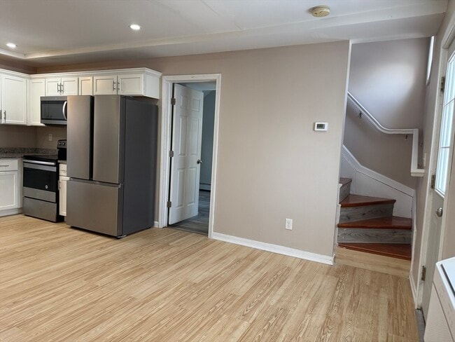 Building Photo - 32 Jerry Way