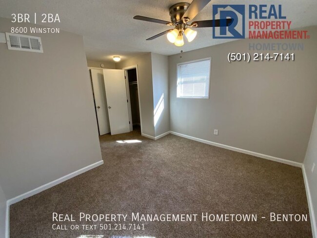 Building Photo - Newly Renovated 3-bedroom 2-bath House in ...