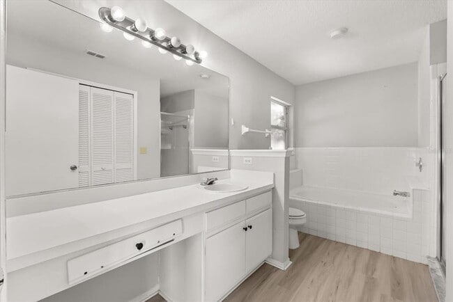 Building Photo - 2612 Brookshire Ct