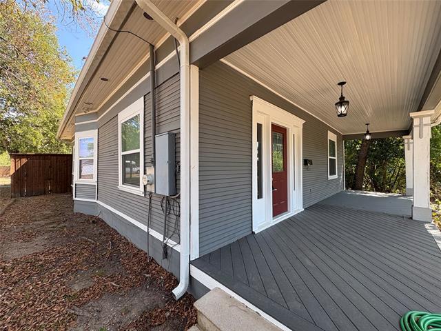 Building Photo - 508 N Dallas Ave