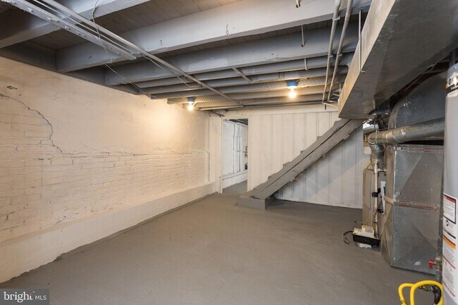 Building Photo - 430 Fawcett St