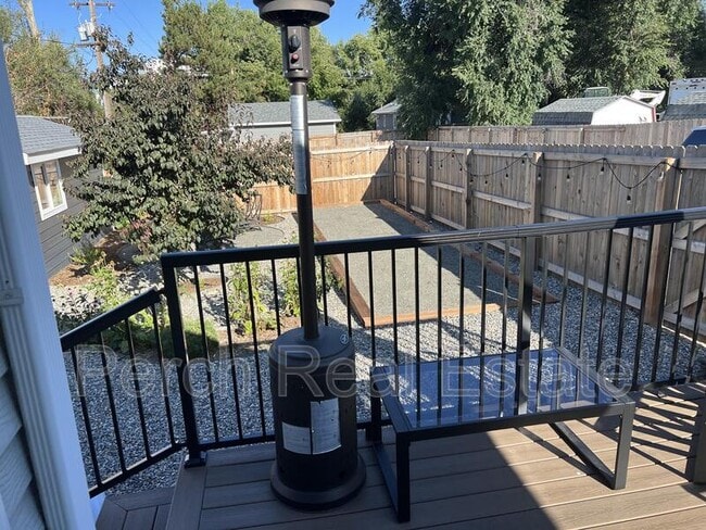 Building Photo - 390 S Garrison St