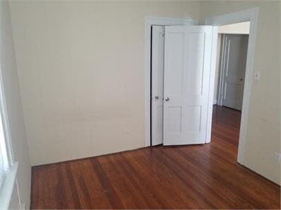 Building Photo - Pet Friendly 1 Bedroom on Downtown E Main Street.