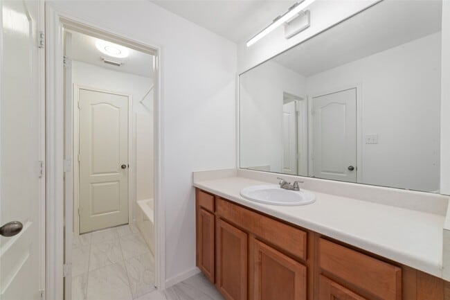 Building Photo - 2618 Bridgestone Park Ln
