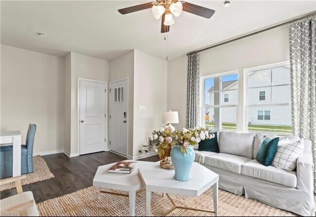 Building Photo - 1568 Independence Blvd