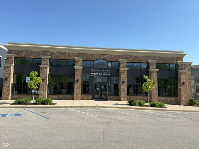 Building Photo - 12880 University,Unit 3b Crescent