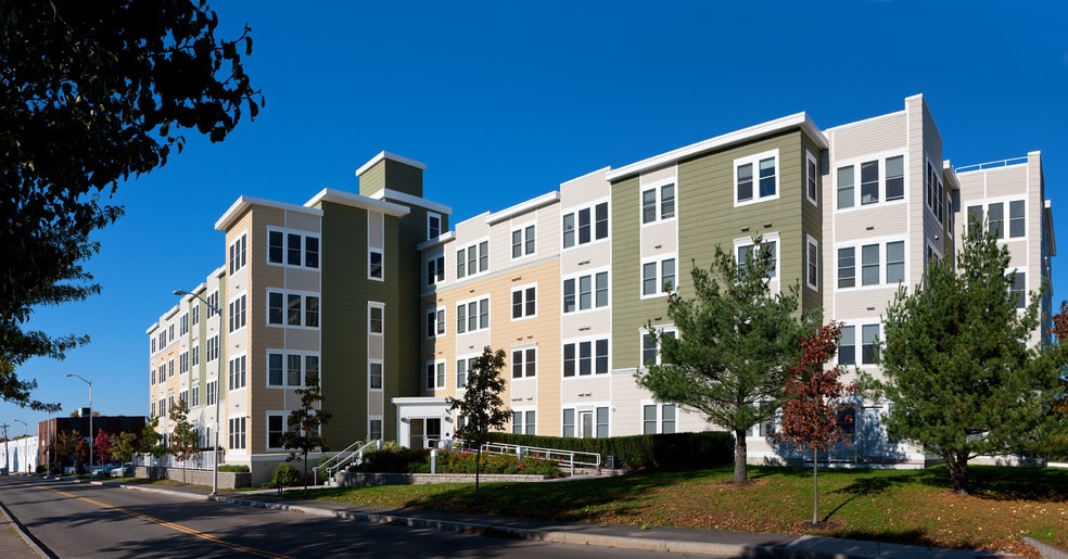 Building Photo - Park87 Apartments