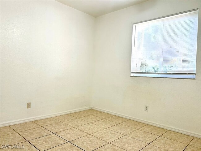 Building Photo - 1117 SW 48th Terrace