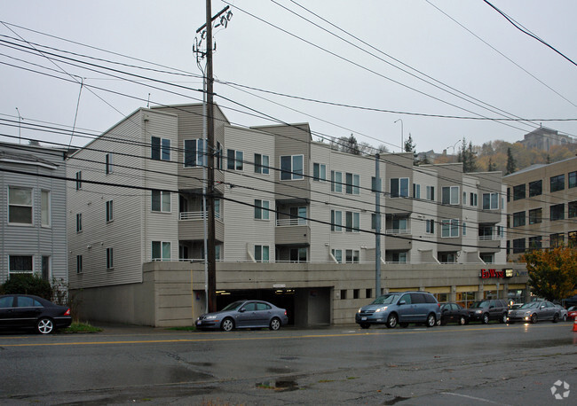 Building Photo - 1800 Eastlake Ave E