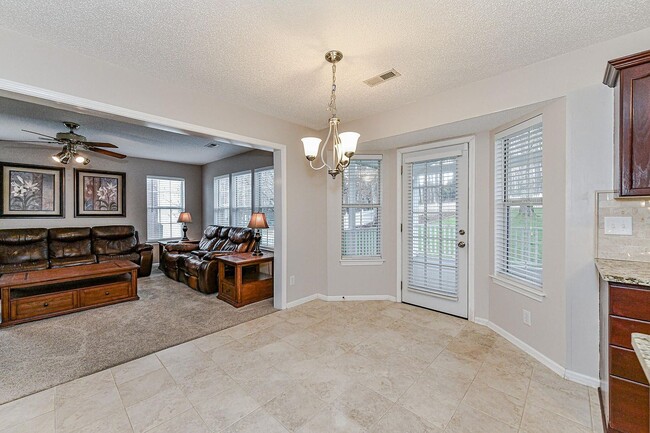 Building Photo - 1411 Deer Spring Ct