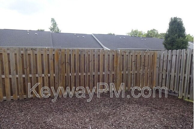 Building Photo - 5166 Aruba Cir