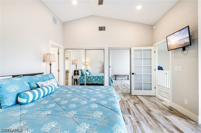 Building Photo - 1911 SE 32nd Terrace