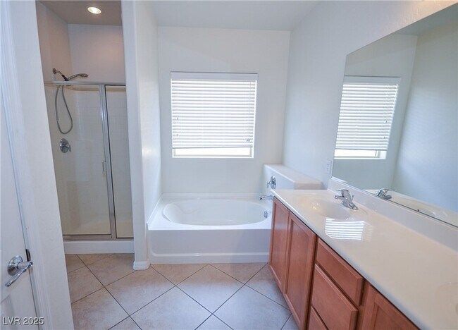 Building Photo - 4077 Beisner St