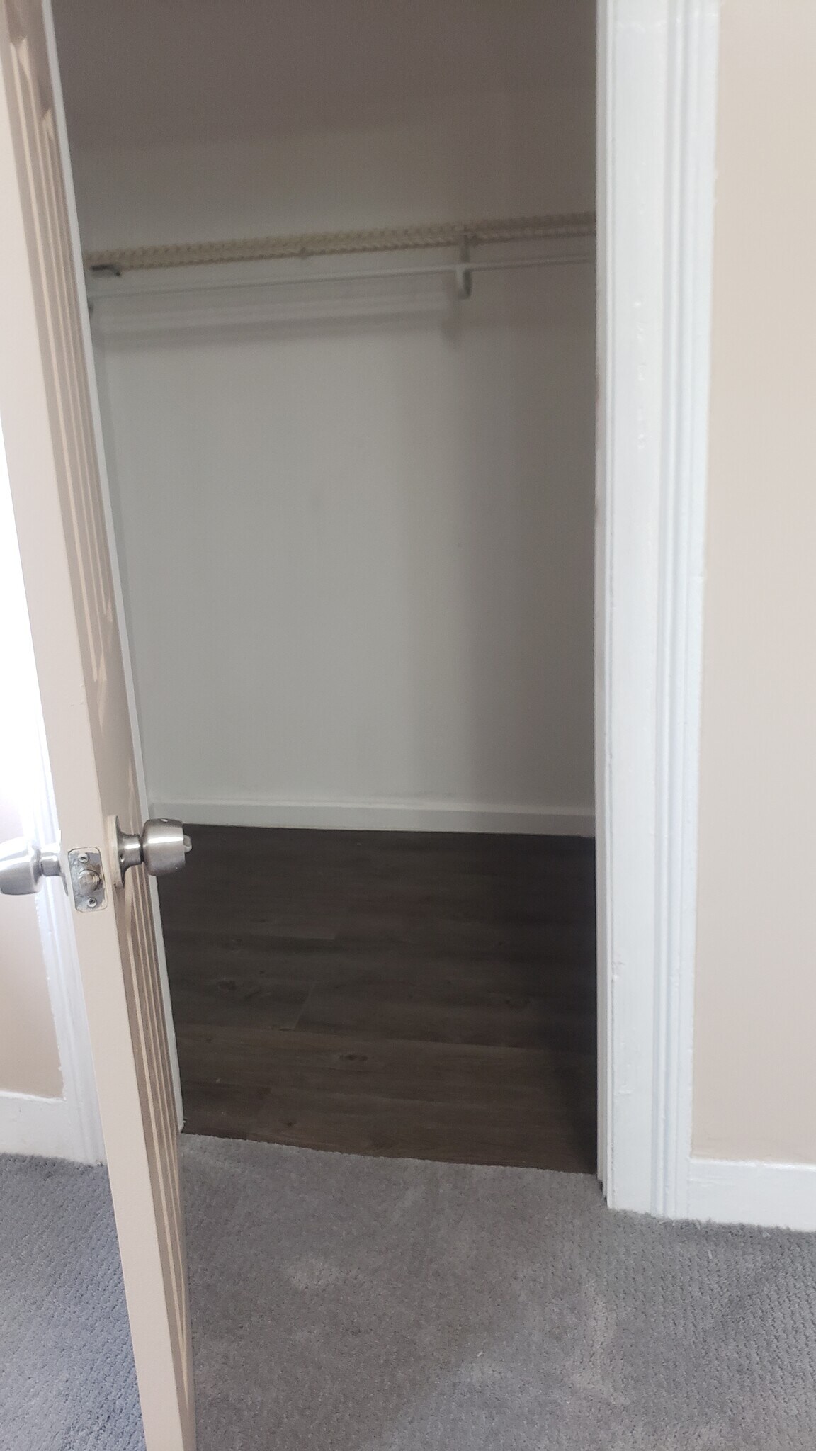 Walk-In Closet_Master - 19 Mahl Ave