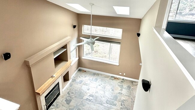 Building Photo - 3015 Kentshire Cir