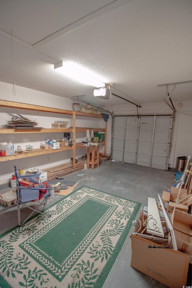 Building Photo - 9490 Leeds Cir