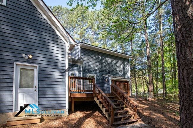 Building Photo - 5623 Lake Elton Rd