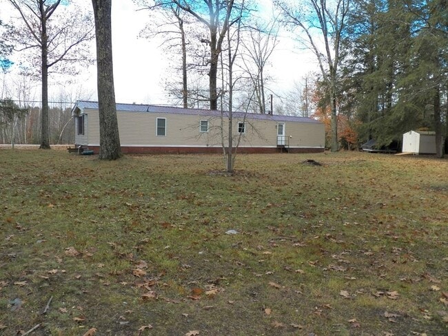 Building Photo - 2337 2nd New Hampshire Turnpike N