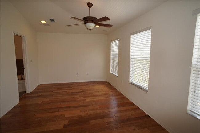 Building Photo - 1515 Bowmore Dr