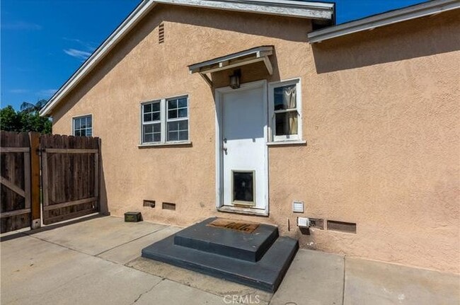 Building Photo - 5643 Ashworth St