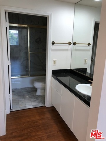 bathroom - 120 S Crescent Dr