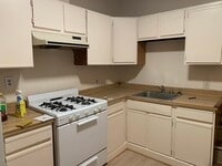 Building Photo - 226 Brightman St