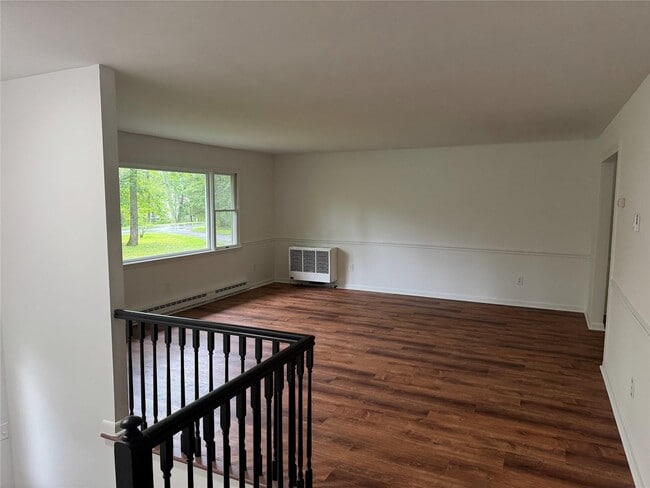Building Photo - 51 Glenerie Ln