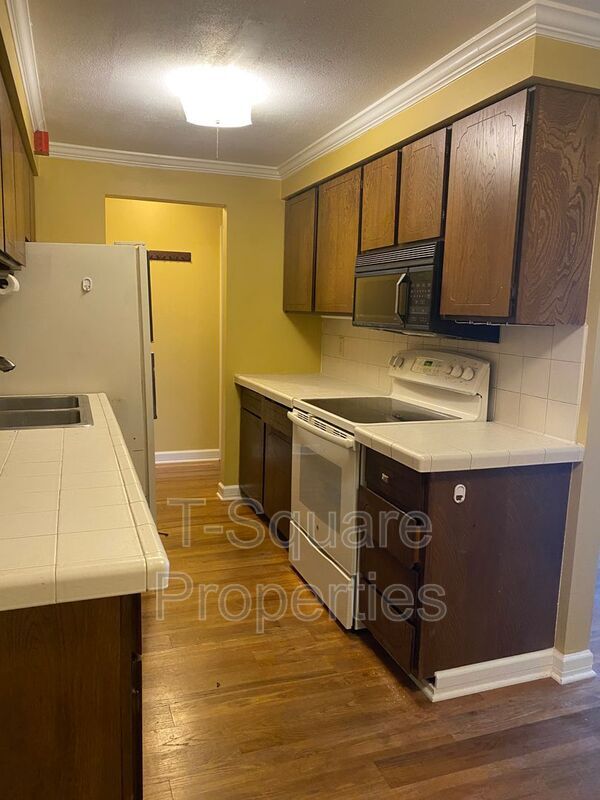 Building Photo - 11208 NE 68th St