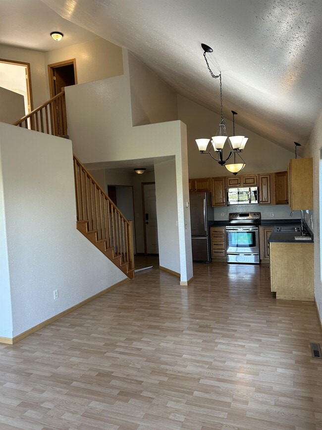 Building Photo - 3240 E Capitol Ave