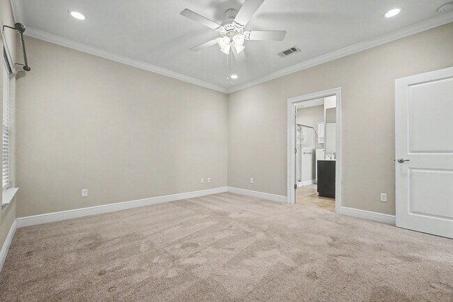 Building Photo - Waterfront Community Living in Soundview Landing with Private Boat Slip!