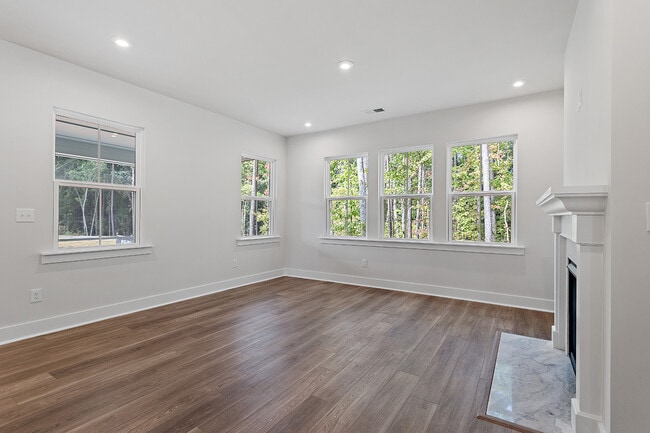 Building Photo - 2054 Florine Dr